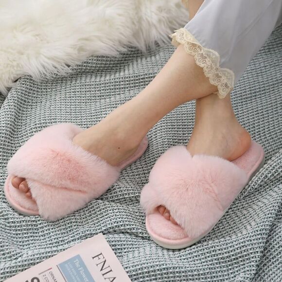 Memory Foam Fuzzy Cozy Slippers - Picture 1 of 4